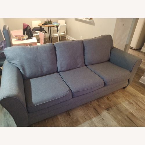Used Rooms To Go Reina Point Sleeper Sofa  for sale on AptDeco