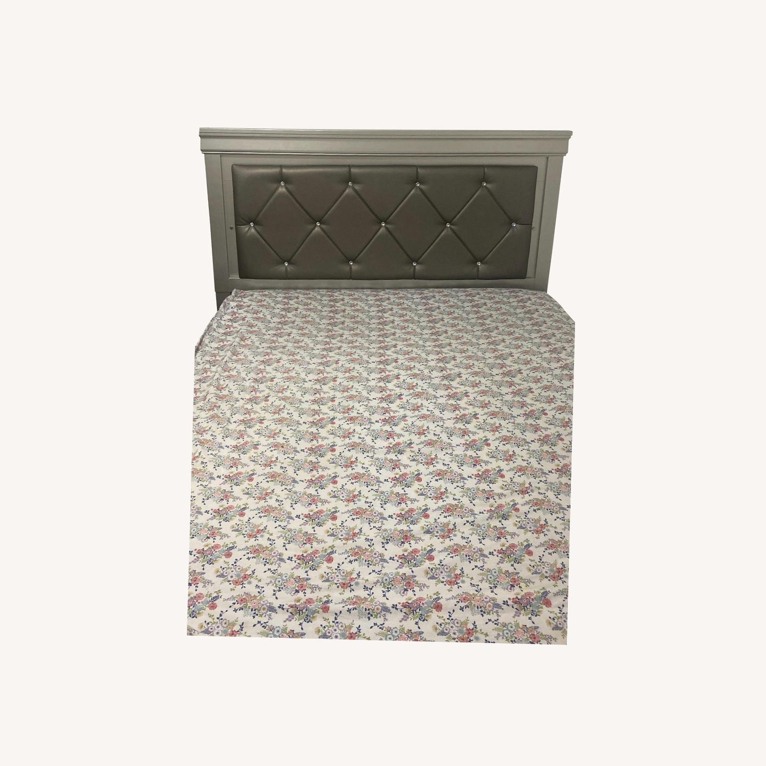 Contemporary Queen Bed - image-0