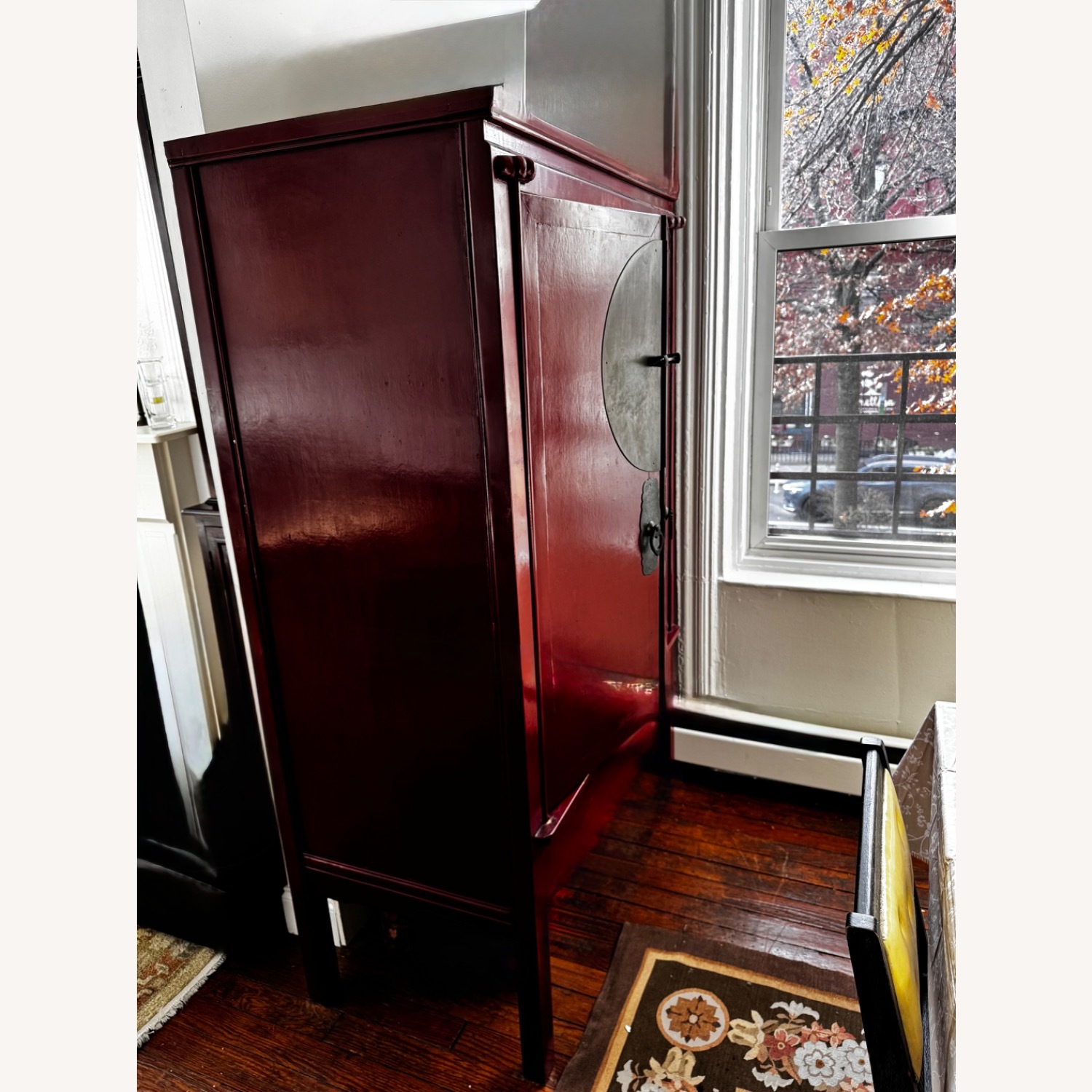 Vintage Chinese Lacquered Cabinet - image-4