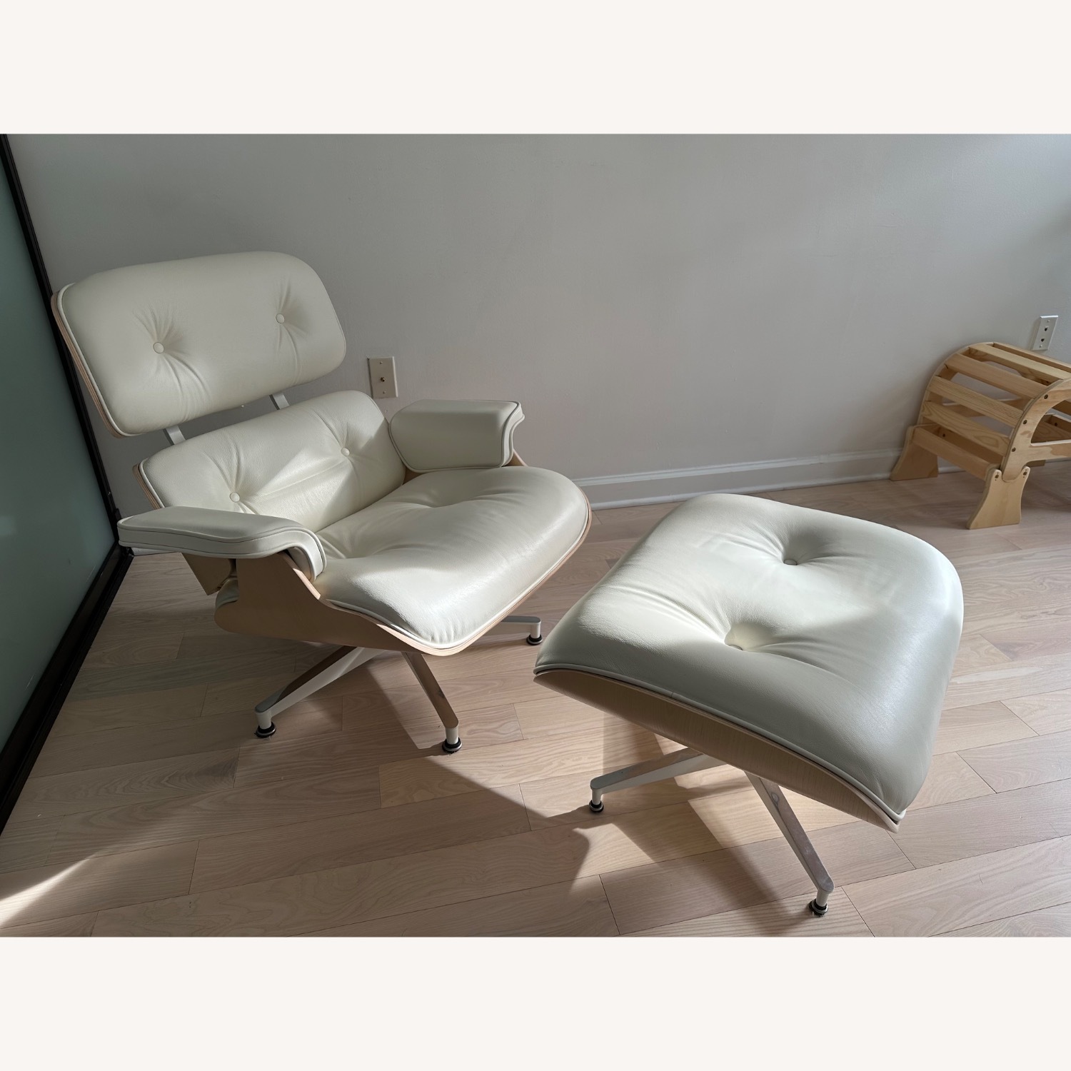 Herman Miller Eames Lounge Chair and Ottoman - image-2