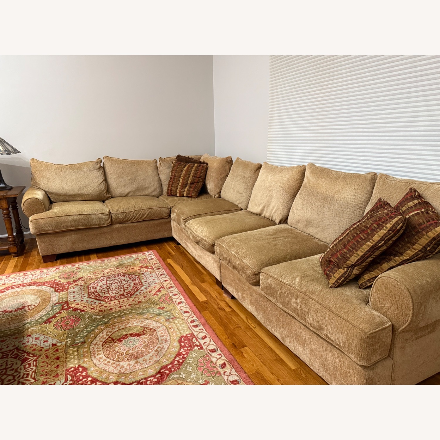 Comfy 3 piece L-shape Sectional) - image-1