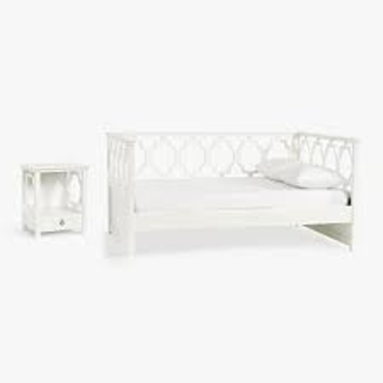 Pottery Barn Elsie Day Bed With Twin Trundle - image-0