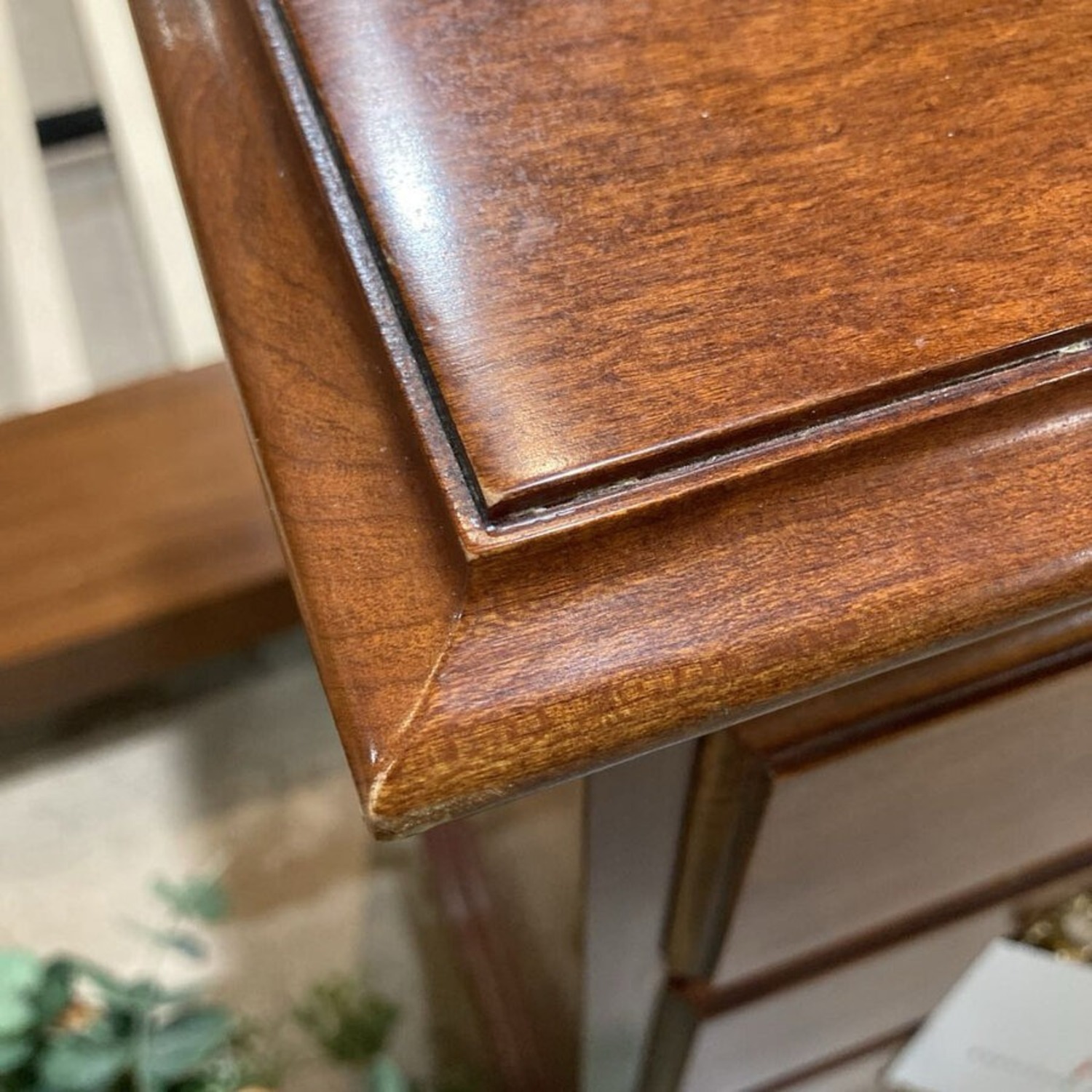 Stickely Colonial 4-Drawer Bachelor Chest Dresser - image-7