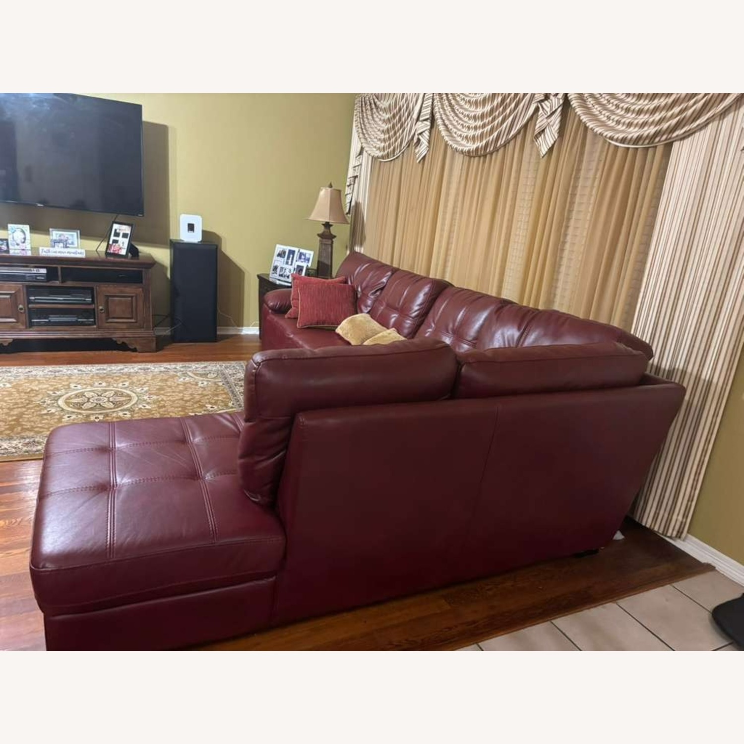 Rooms To Go 3+ Piece Sectional - image-3