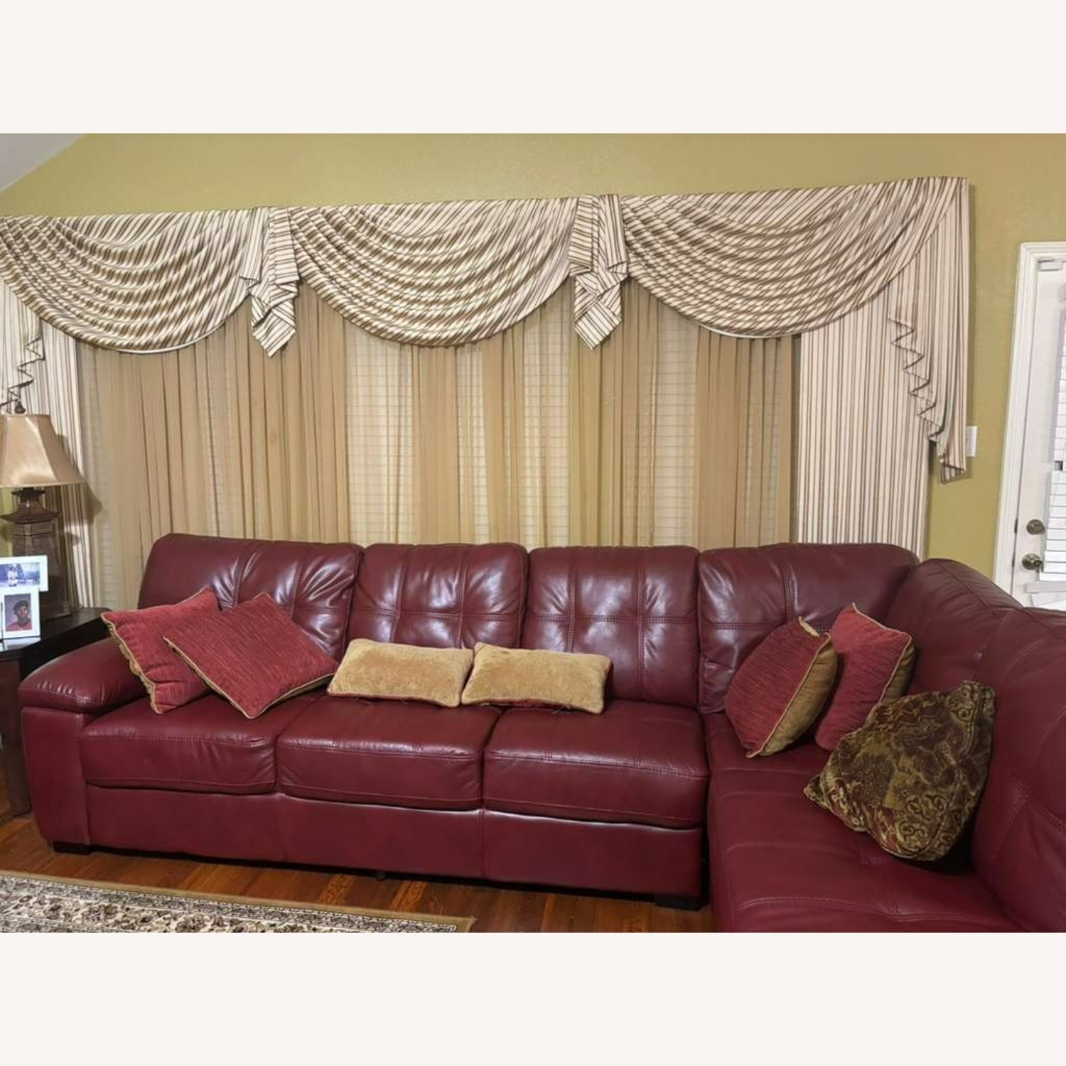 Rooms To Go 3+ Piece Sectional - image-2