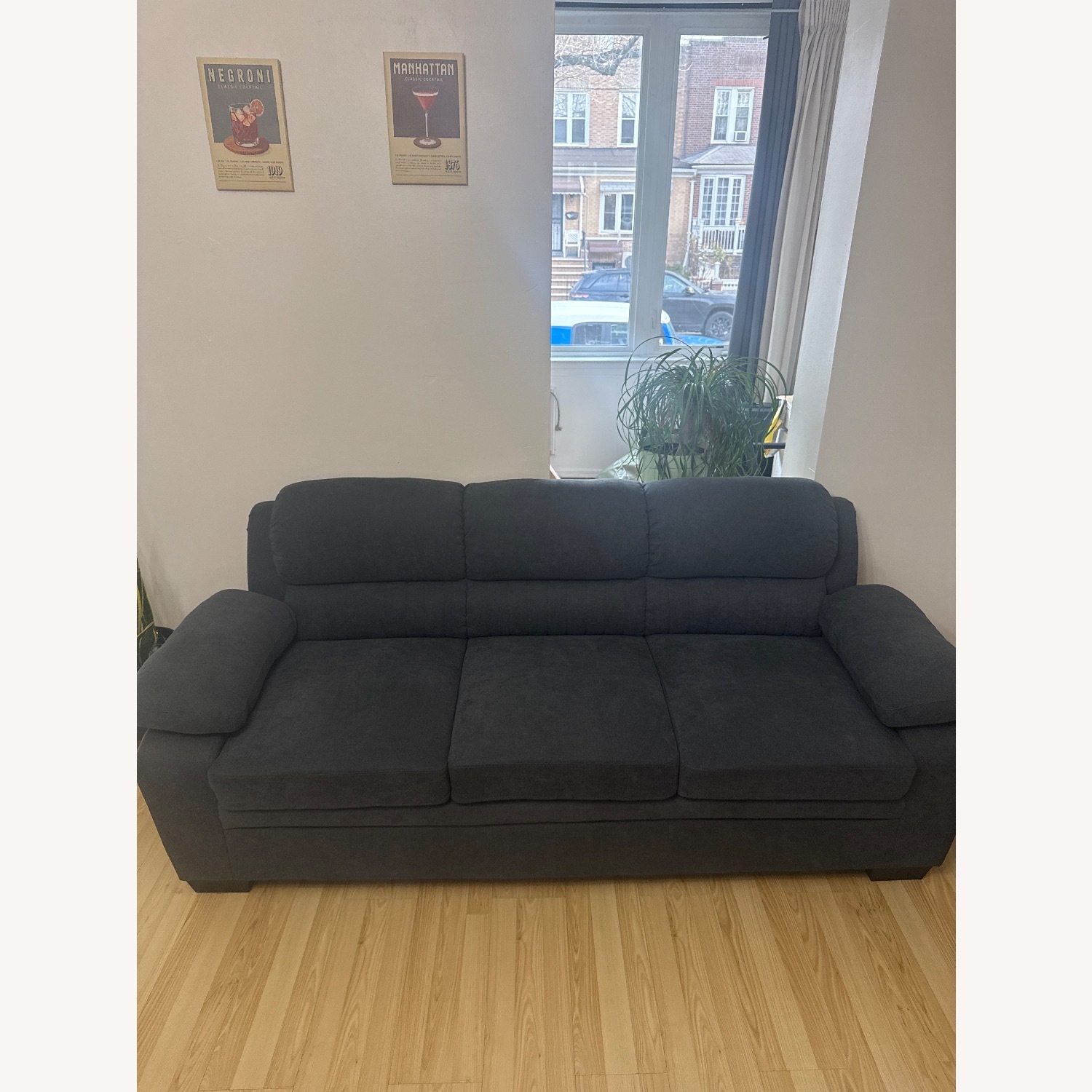 Raymour & Flanigan Felicia 3-Seater Sofa - image-2