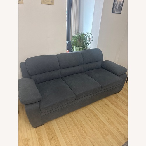Used Raymour & Flanigan Felicia 3-Seater Sofa for sale on AptDeco