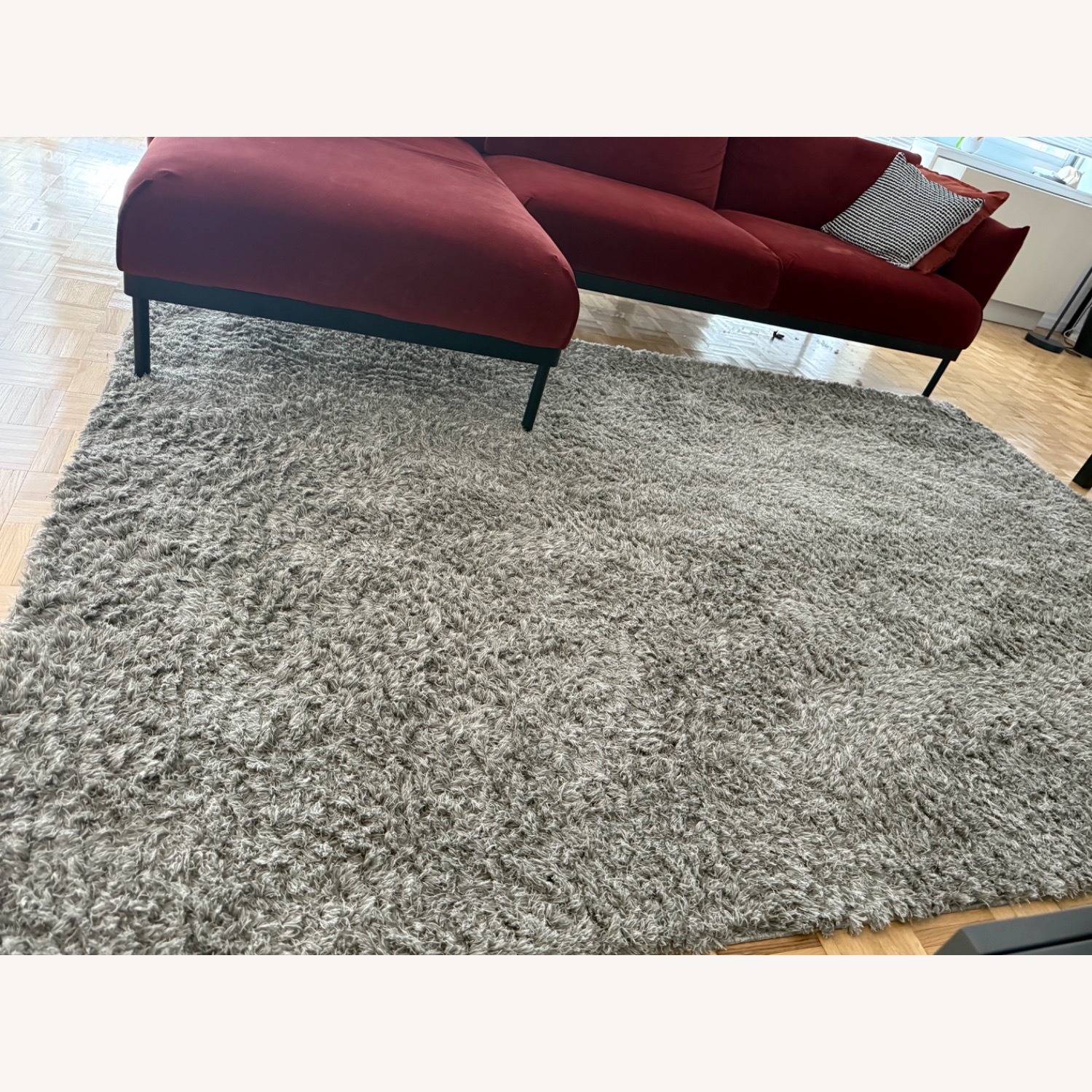 IKEA VOLLERSLEV Rug - image-1