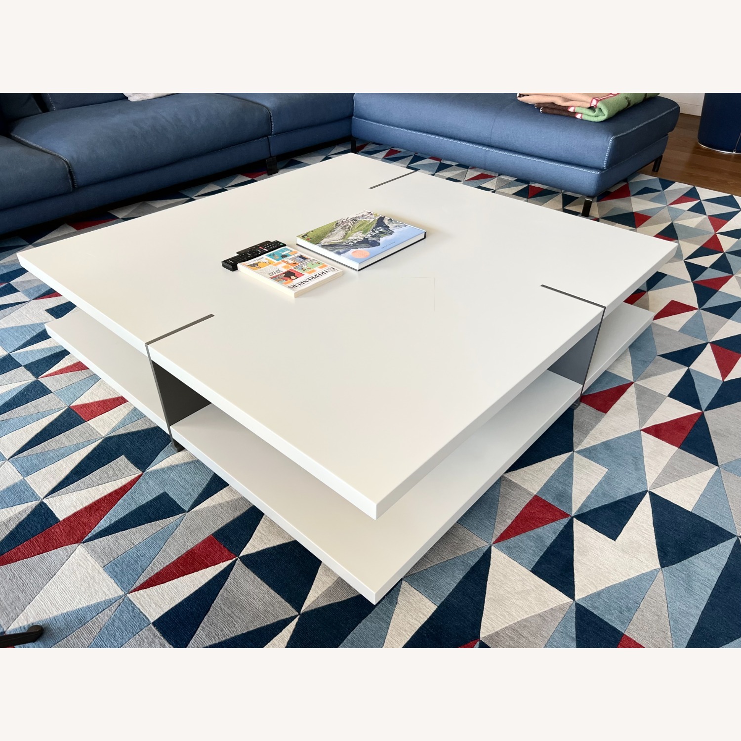 Poliform White Lacquer Coffee Table - image-4