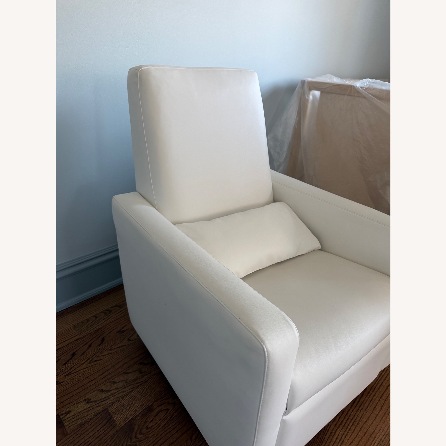 Monte Design Grano Recliner with Swivel Base - image-3