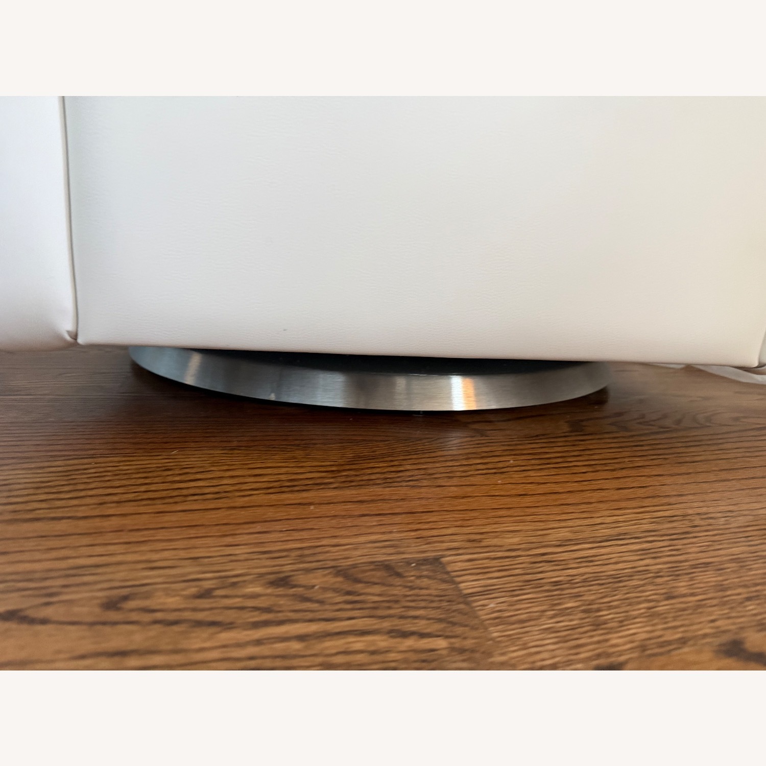 Monte Design Grano Recliner with Swivel Base - image-6