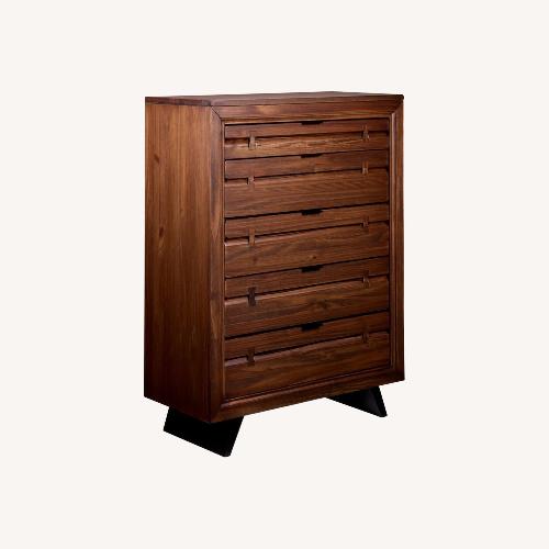 Used 5 Drawers Dresser for sale on AptDeco