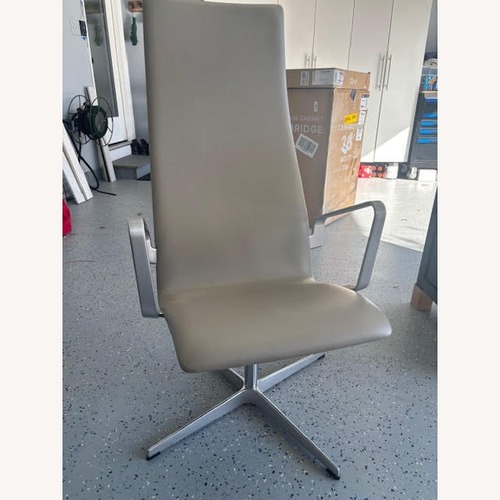Used Fritz Hansen Oxford Office Chairs for sale on AptDeco