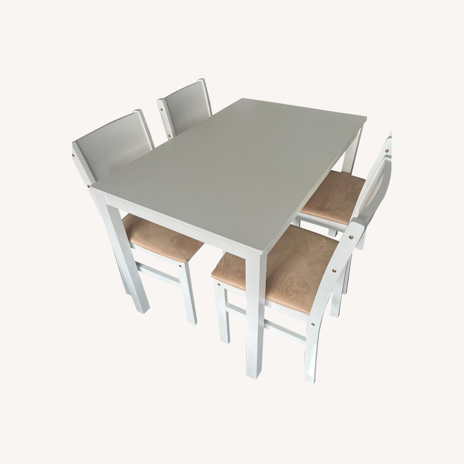 4-person Dining Set - image-0