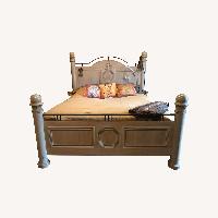 Lexington Furniture Natural Wood King Bed