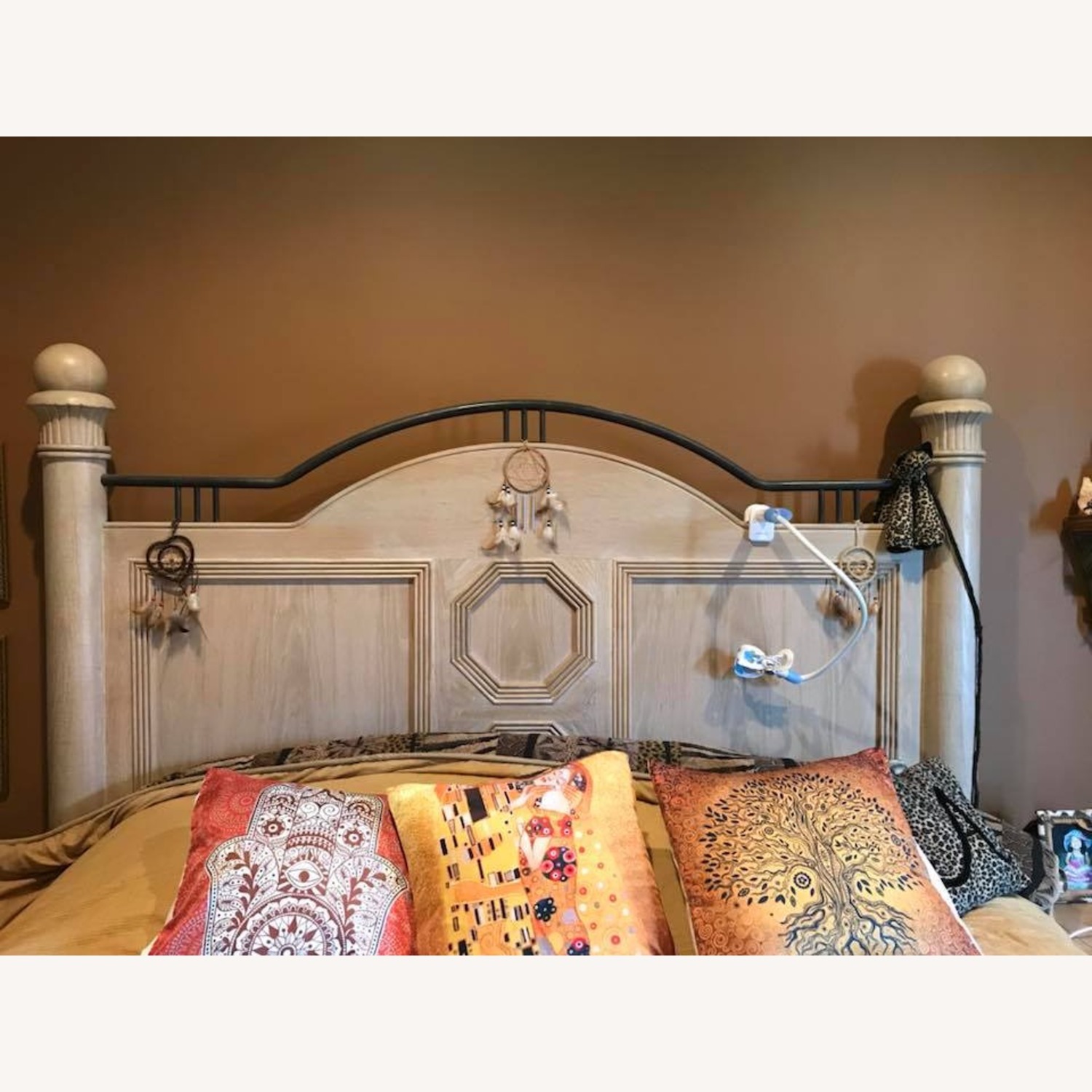 Lexington Furniture Natural Wood King Bed - image-2