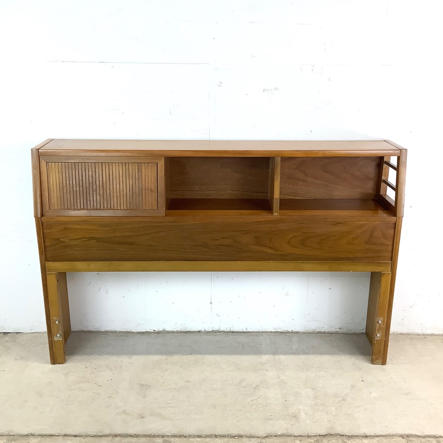 Mid-Century Full-Size Headboard With Storage - image-15