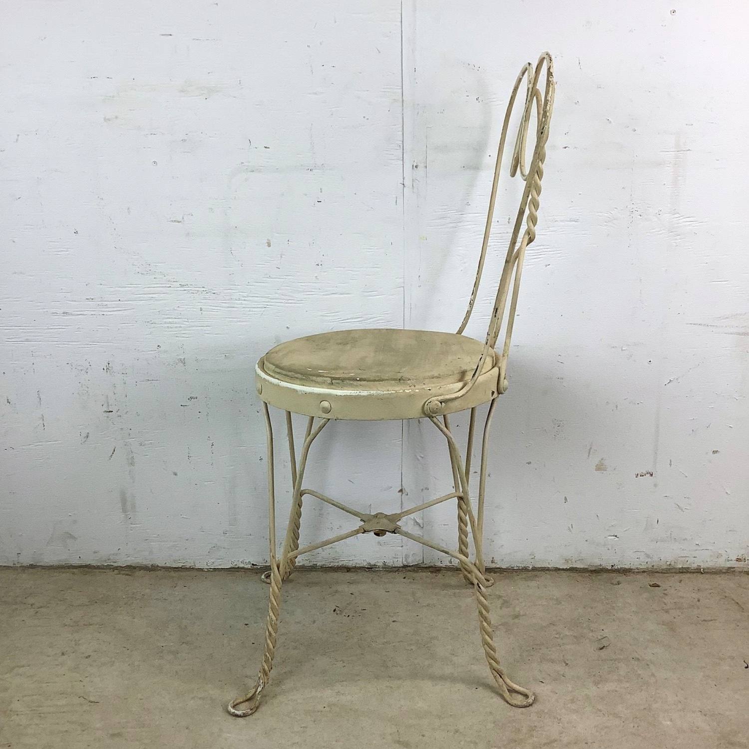 Classic Ice Cream Parlor Chair in Wrought Iron - image-1