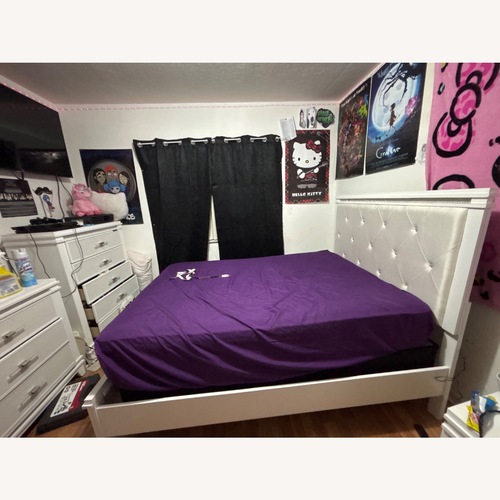 Used White Wood Full Bed W LED Strip Light for sale on AptDeco