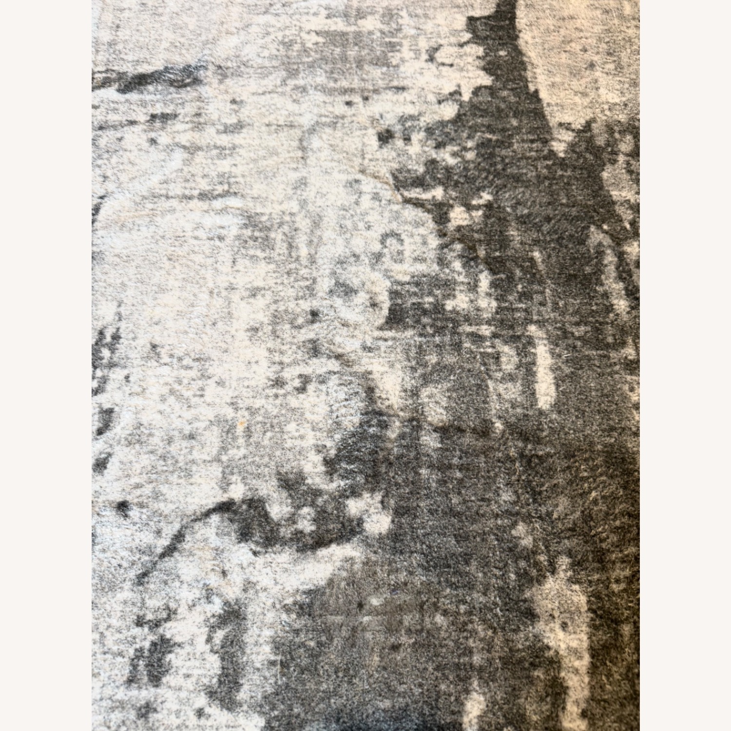 Distressed White/Grey Area Rug 8' x 10' - image-3