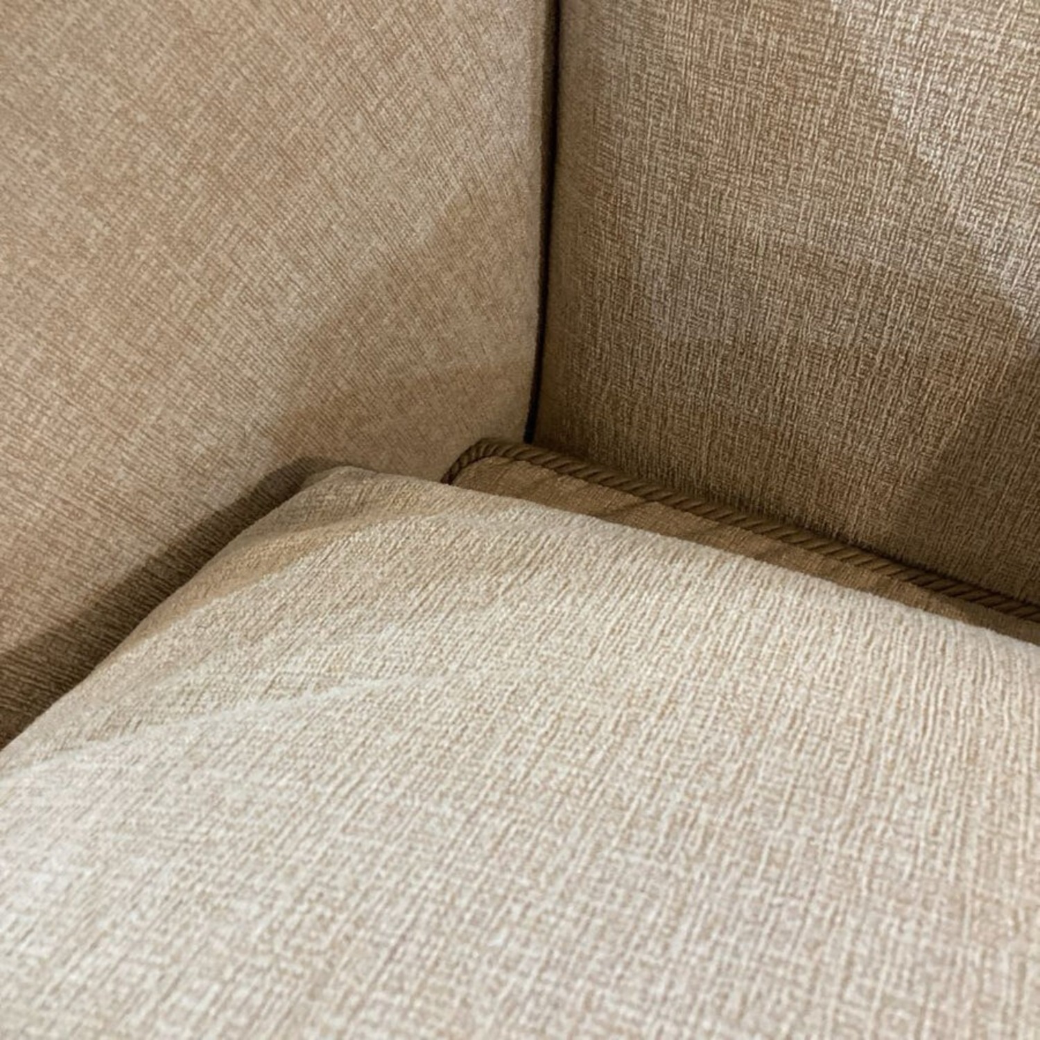 Ethan Allen Two-Seat Rollarm Loveseat - image-7