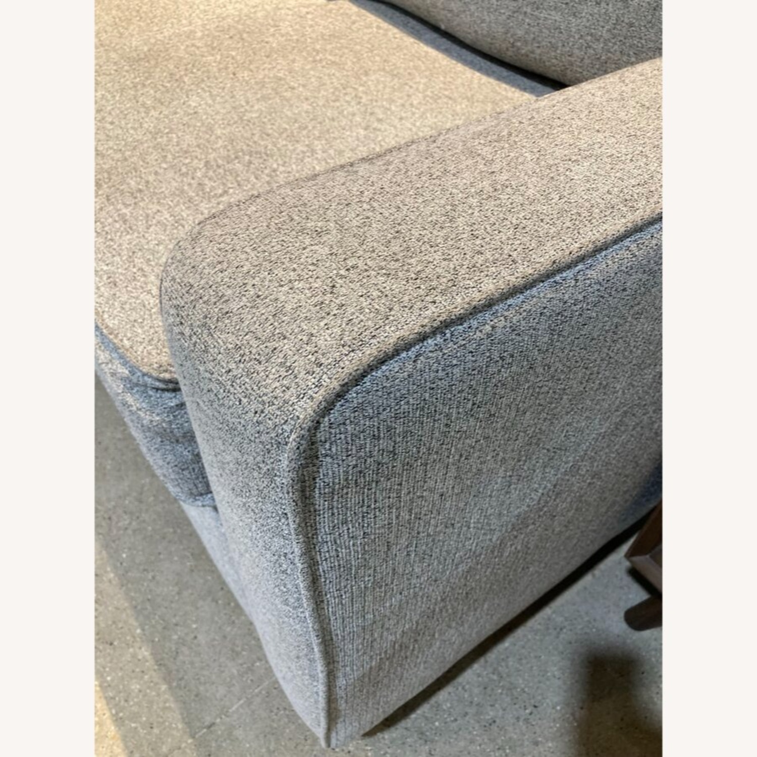 Coaster Brownswood Fabric 2-Seat Loveseat Gray - image-11