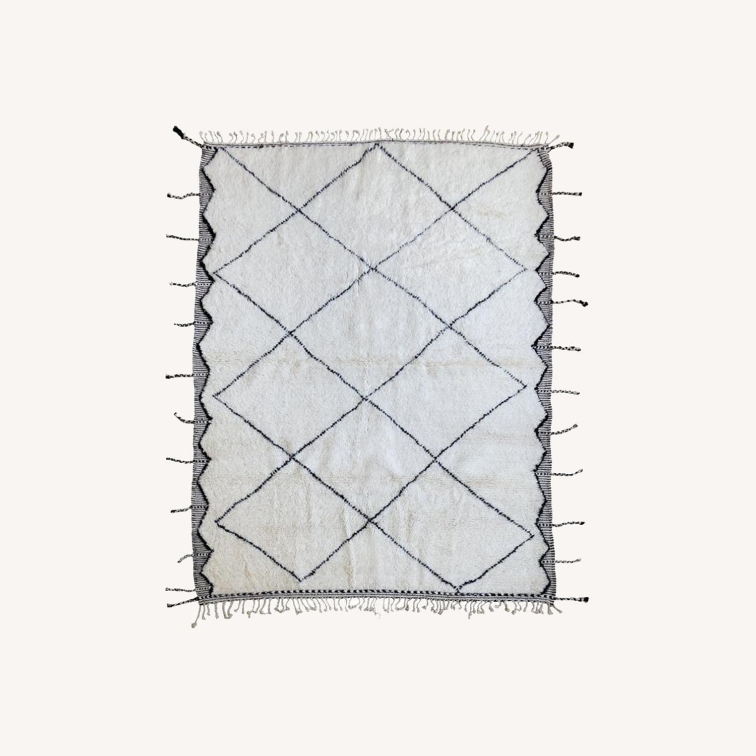 Handwoven Moroccan Wool Area Rug 6.5' x 10' - image-0