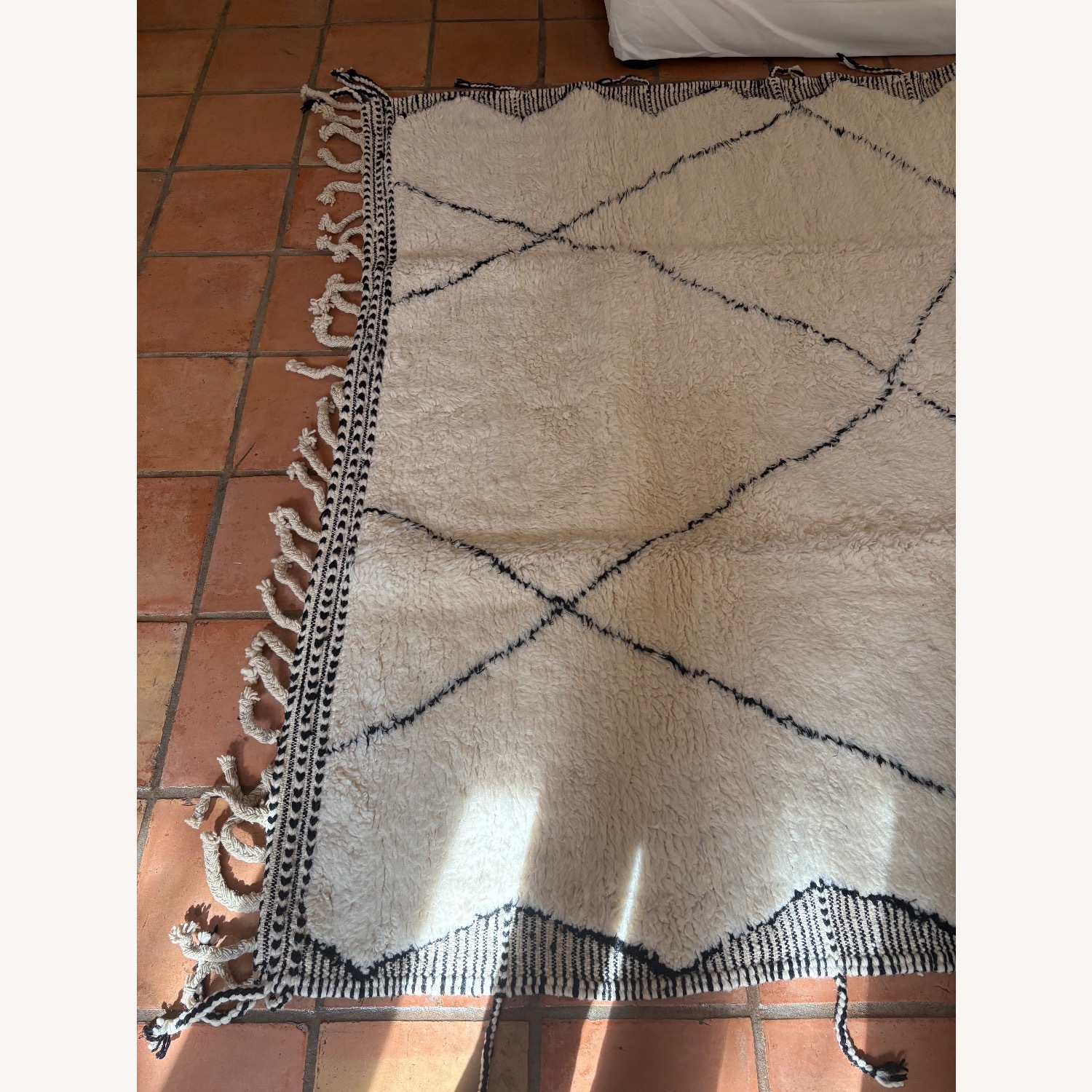 Handwoven Moroccan Wool Area Rug 6.5' x 10' - image-7