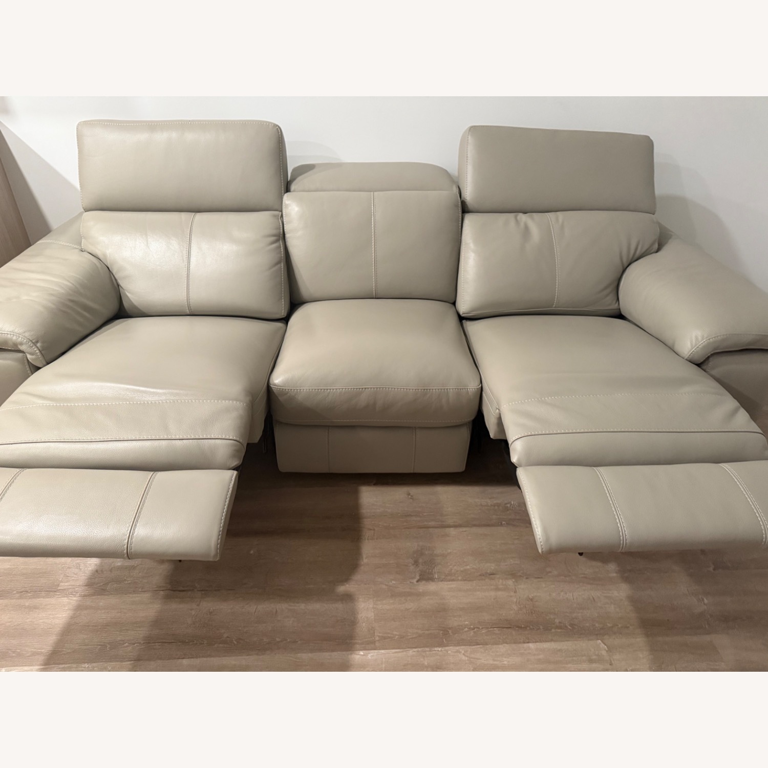 Leather beige 3 seater power recliner - image-2
