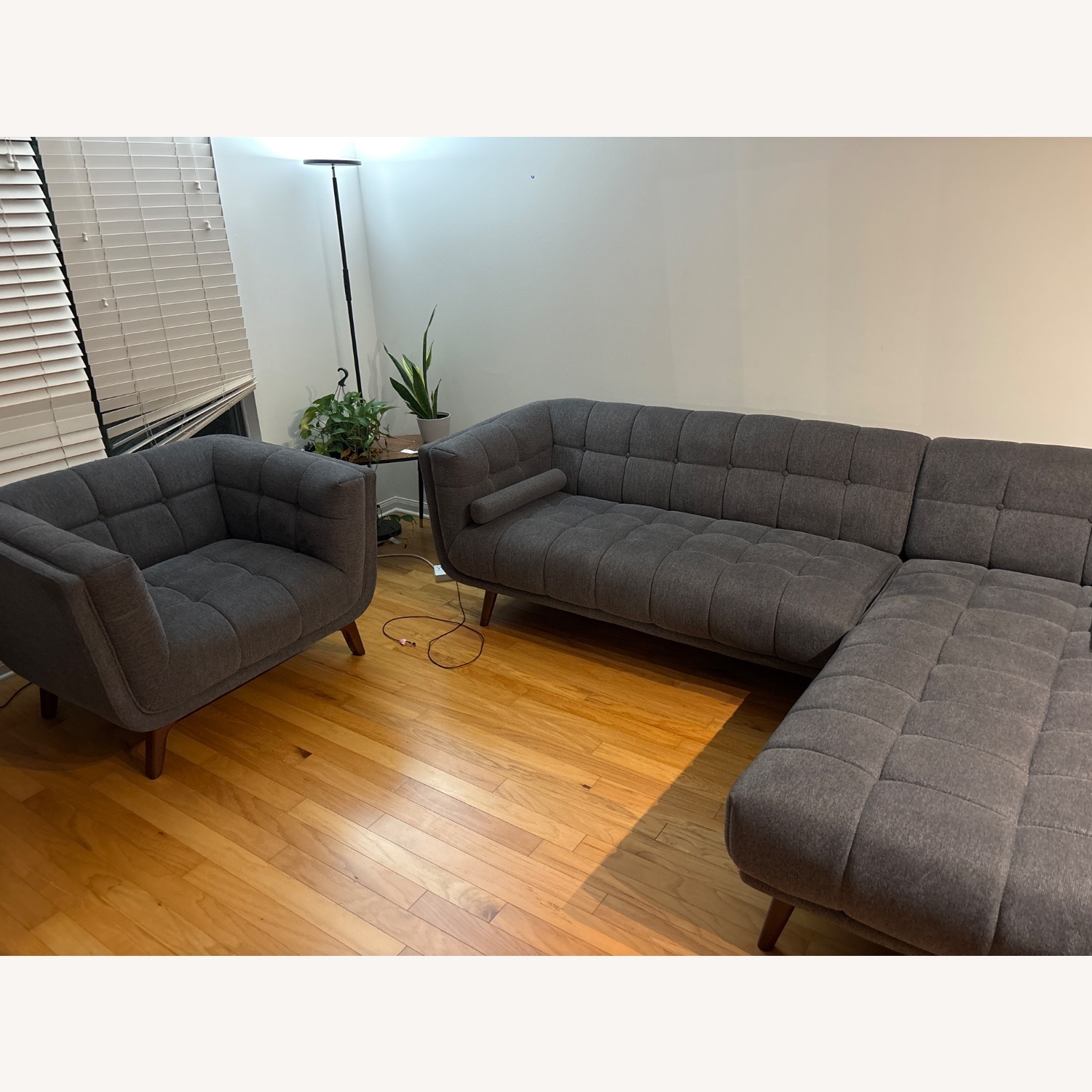 Kano Ash Gray Fabric Sectional Sofa - image-2