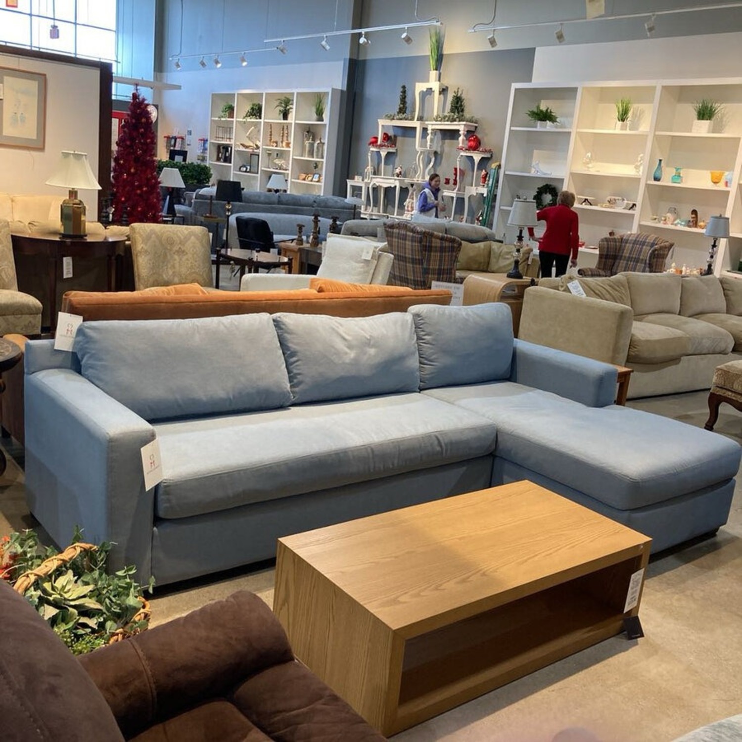 Shasta Chambray Square Arm W Chaise Sectional - image-1