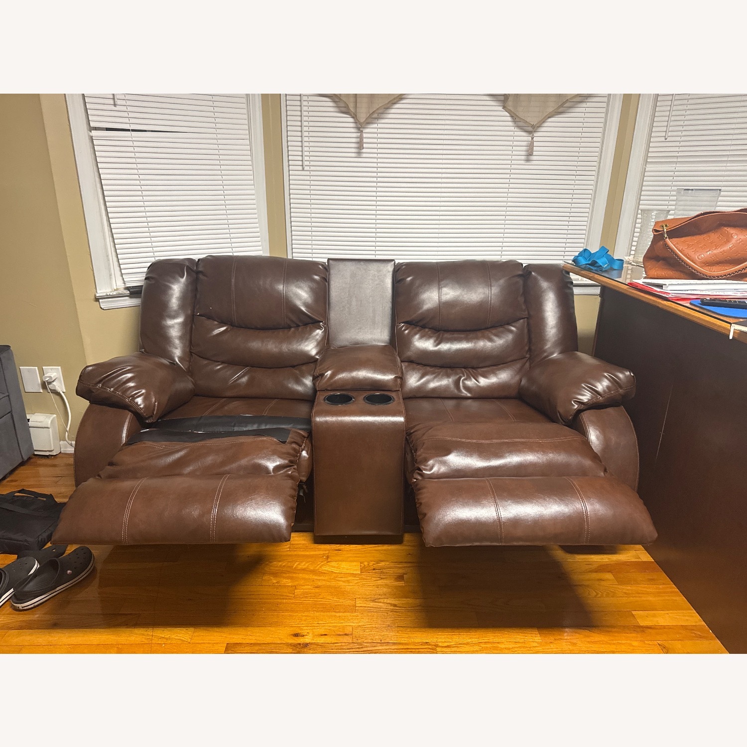 Bob's Discount Furniture Dark Brown 2 Seater Sofa - image-6