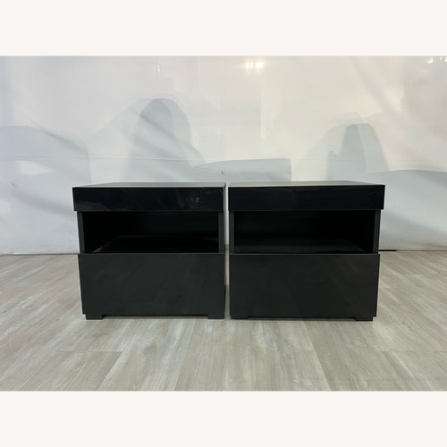 Used Artiss Heres Nightstand Set of 2 for sale on AptDeco