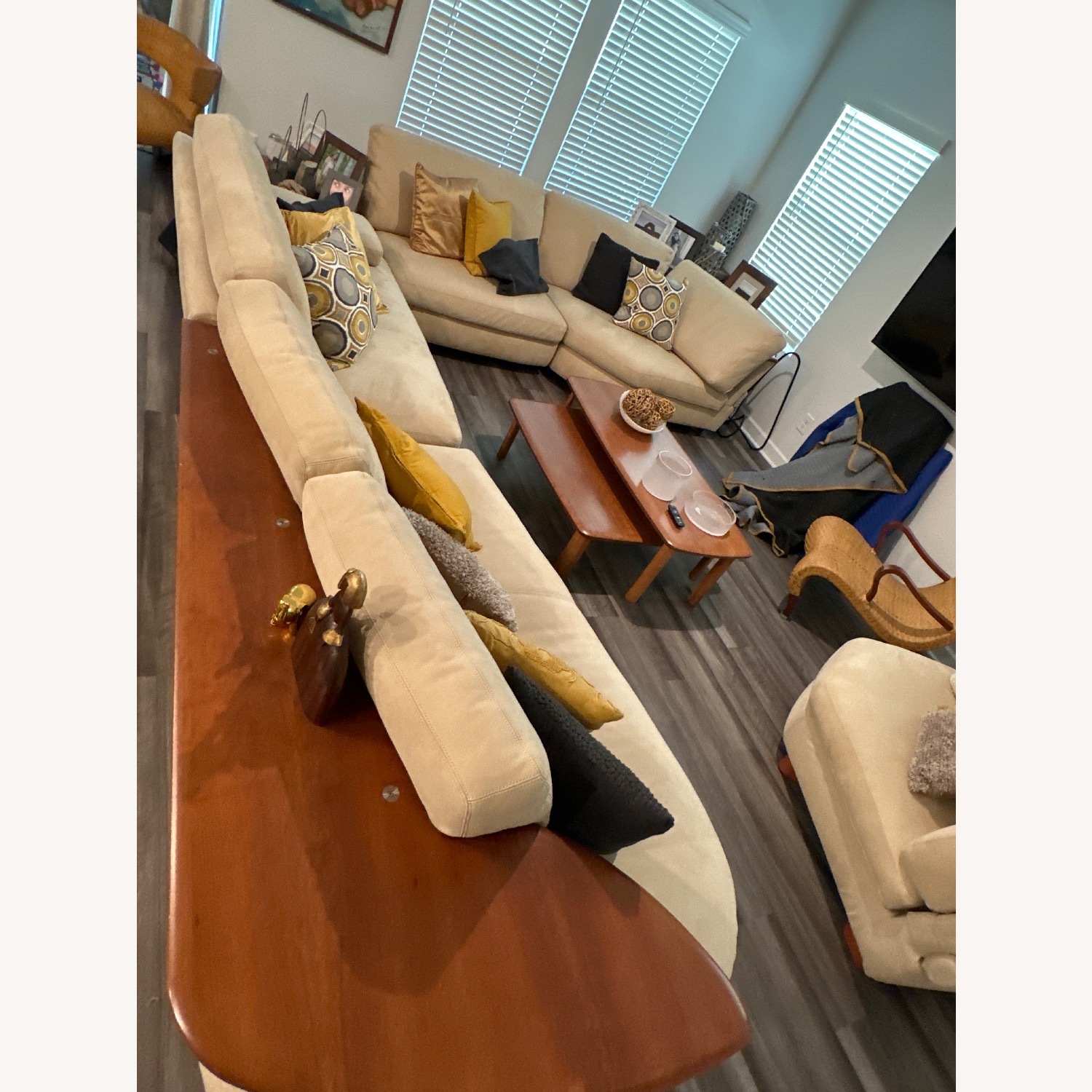 Swan & Swanstone Natural 3+ Piece Sectional - image-4