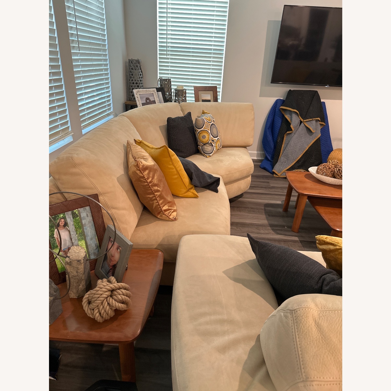 Swan & Swanstone Natural 3+ Piece Sectional - image-8