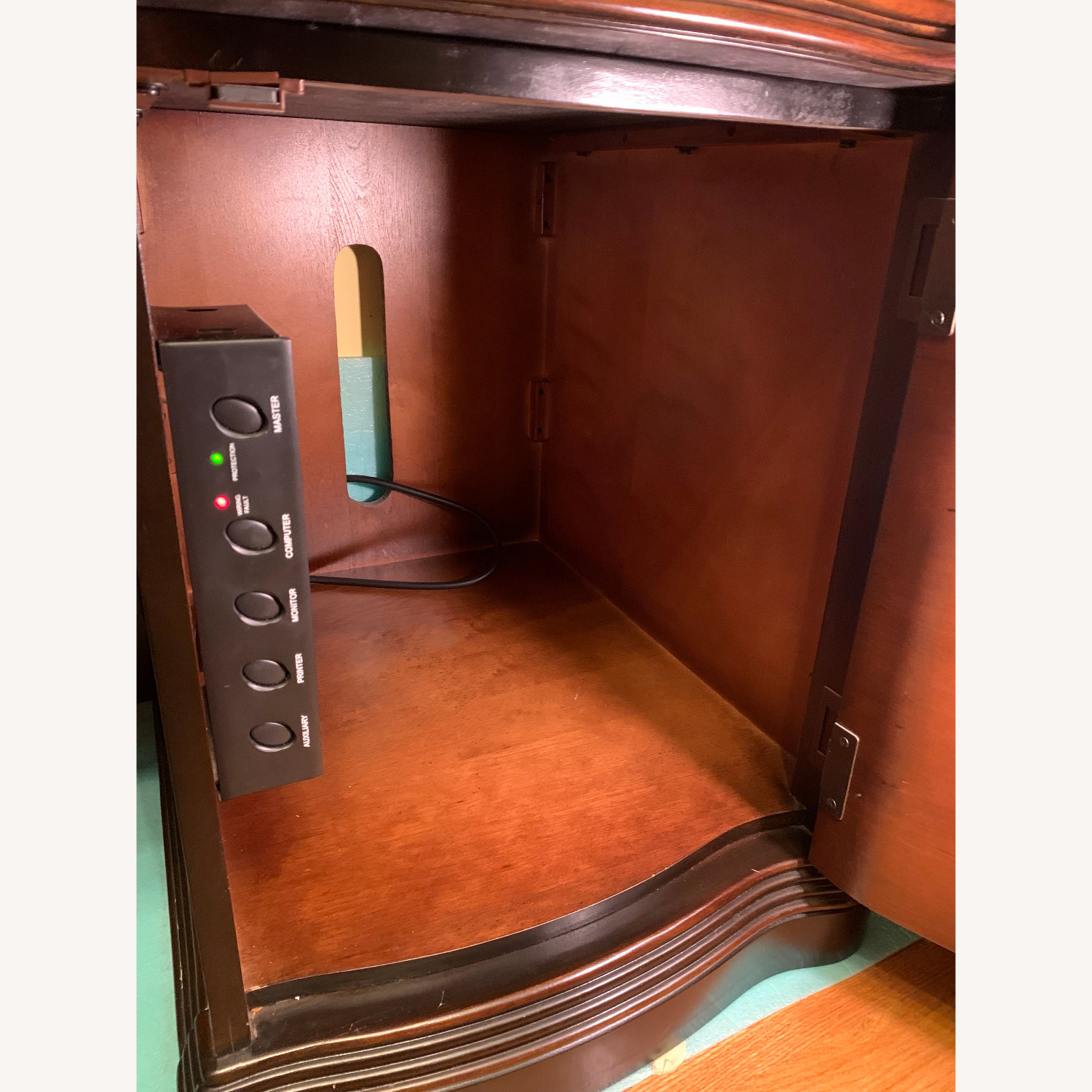 Coaster Gorman Home Office Executive Desk w/ Hutch - image-5