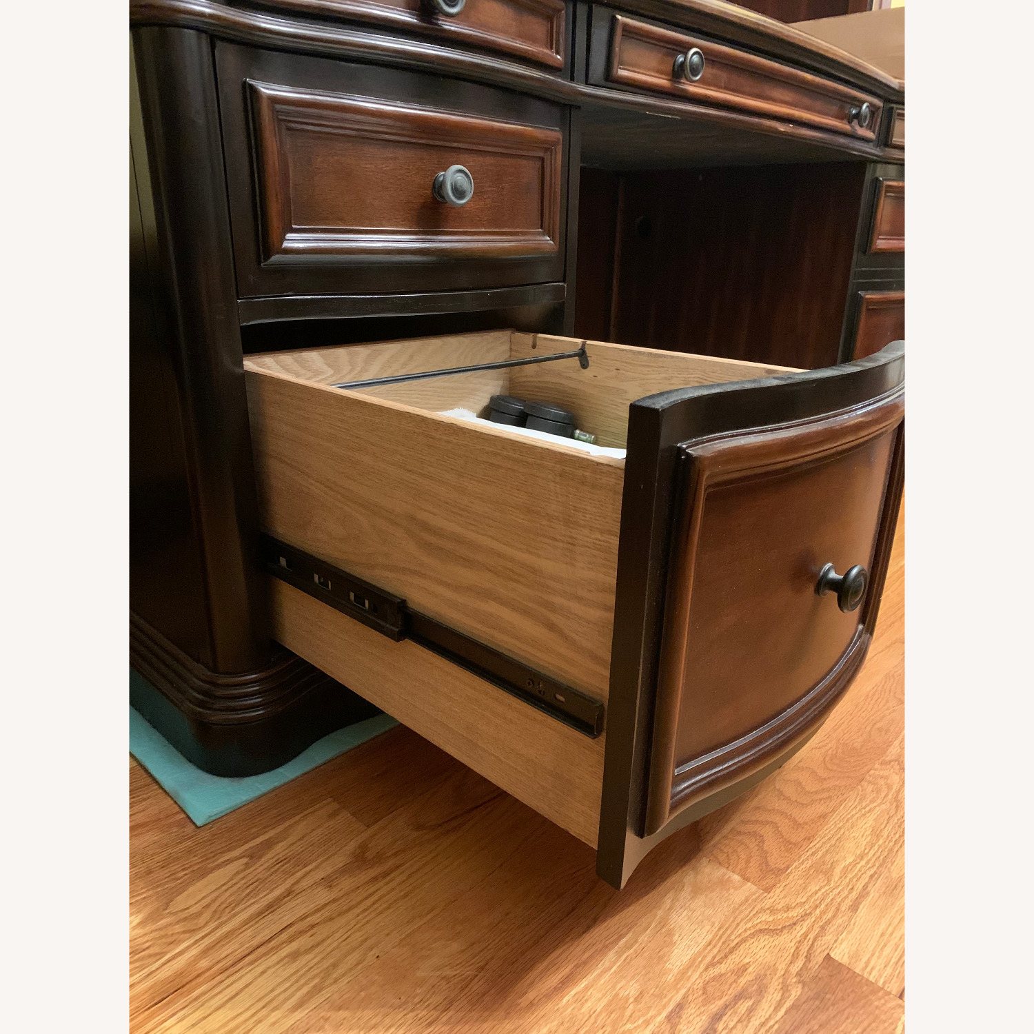 Coaster Gorman Home Office Executive Desk w/ Hutch - image-6