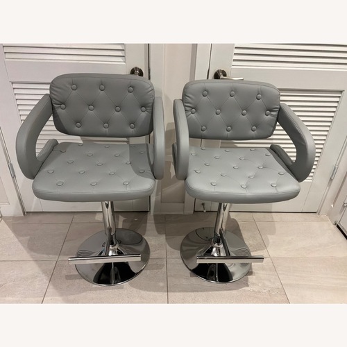 Used Light Gray Stools for sale on AptDeco
