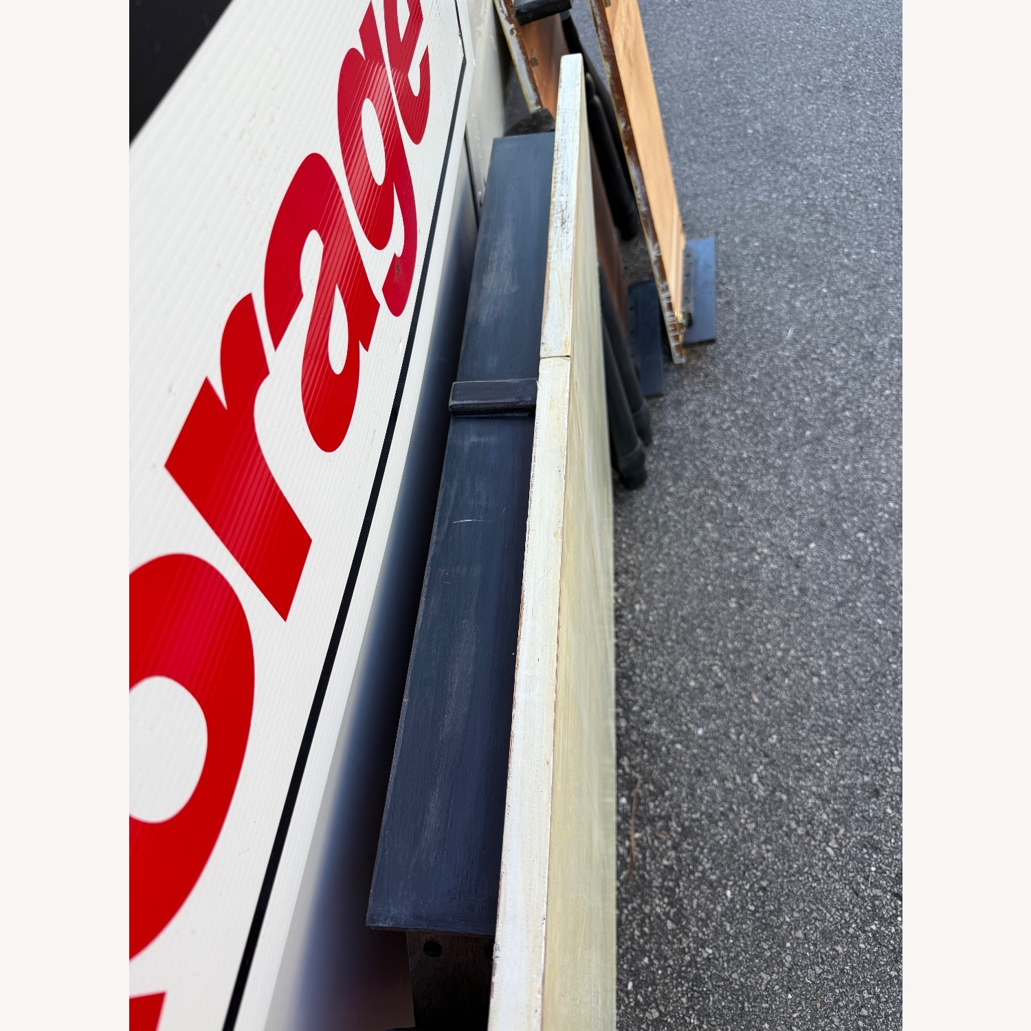 Shermag Harvest Table Dining Set Distressed - image-7