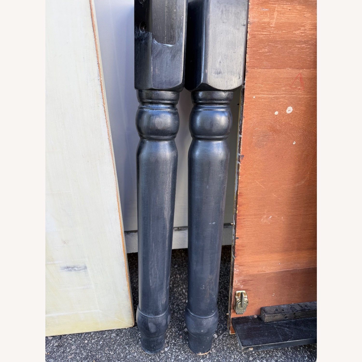 Shermag Harvest Table Dining Set Distressed - image-8