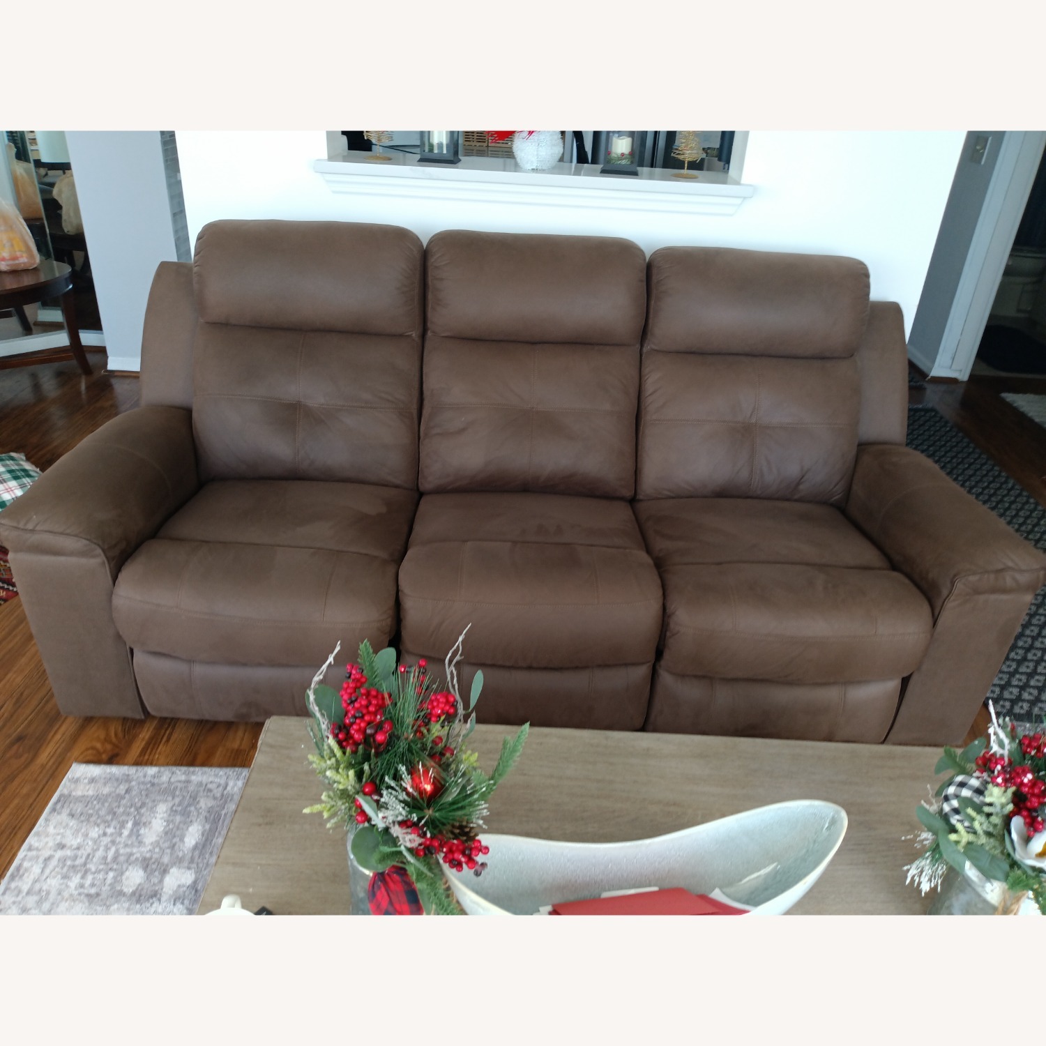 Ashley Furniture Jesolo Dark Brown 3+ Seater Sofa - image-4