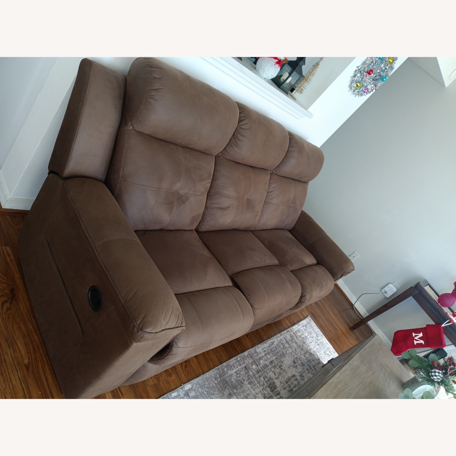 Ashley Furniture Jesolo Dark Brown 3+ Seater Sofa - image-2