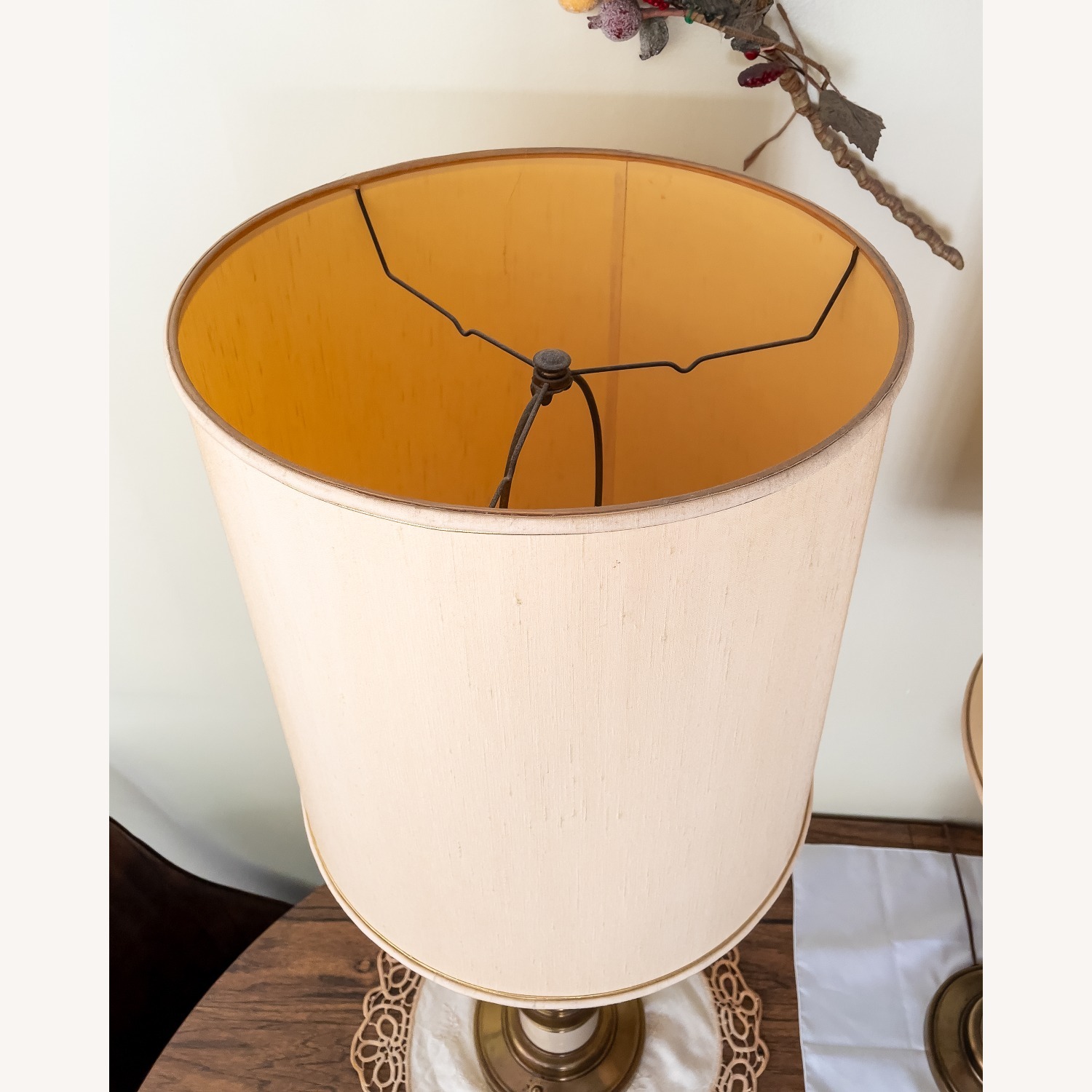 Vintage Stiffel Lamps, Brass & Porcelain, 1978 - image-6