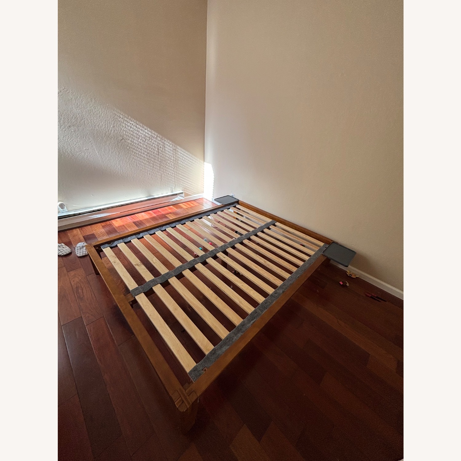 Thuma Dark Brown Queen Bed - image-7