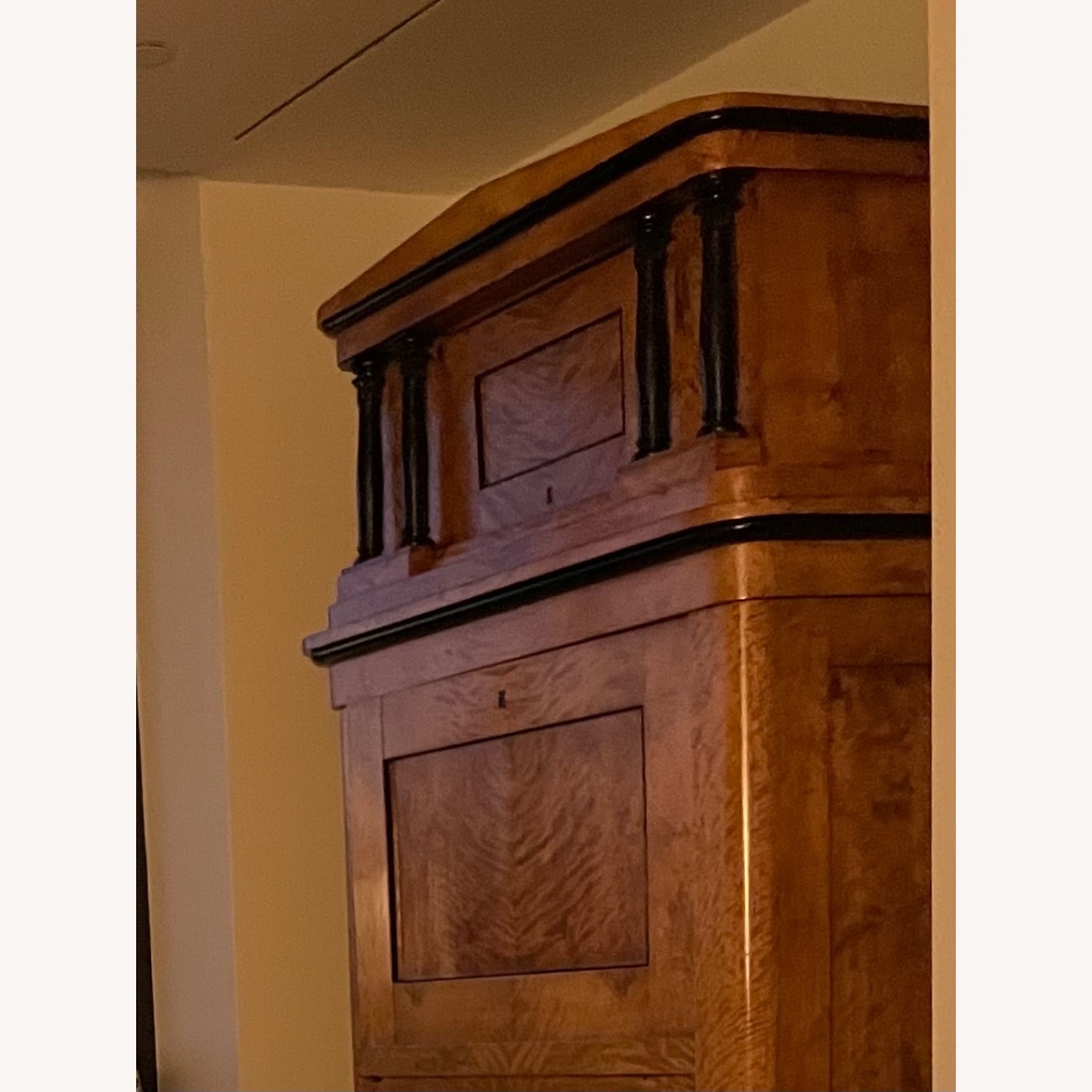 Biedermeier Armoire - image-2