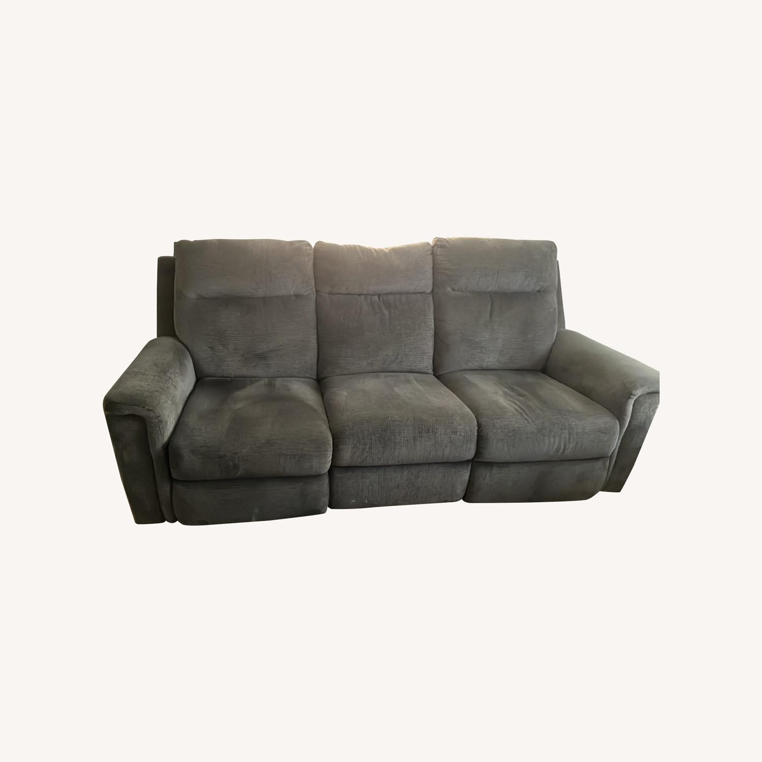 Signature Design Light Gray 2 Piece Sectional - image-0