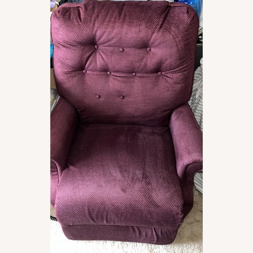 Used Lift Recliner Chair for sale on AptDeco