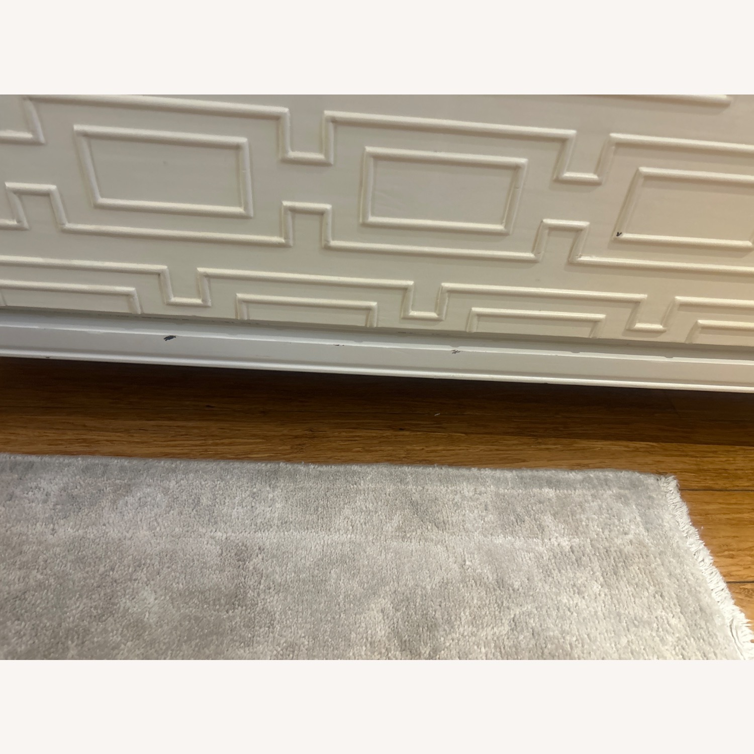 Hooker Furniture Corporation White Wood Dresser - image-9