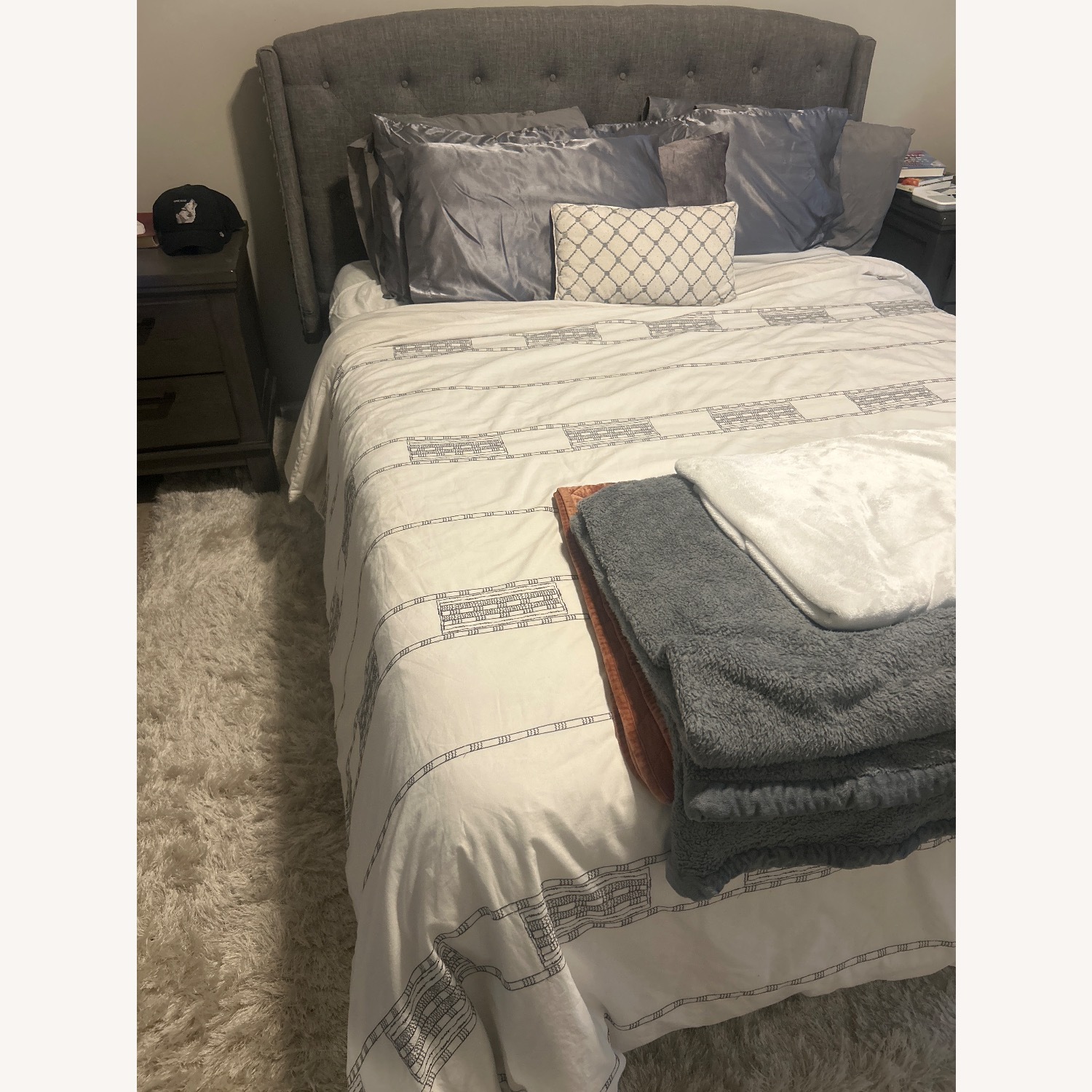 Tuft and Needle Bed Dark Grey - image-3