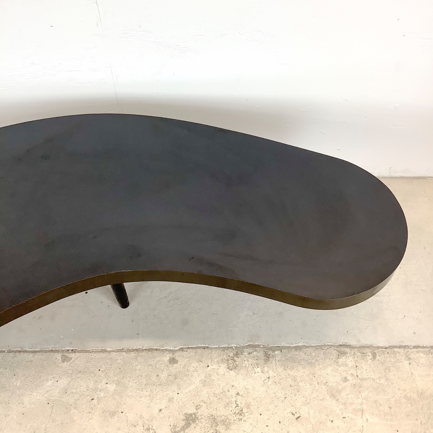 Atomic Modern Coffee Table with Kidney-Shape - image-10